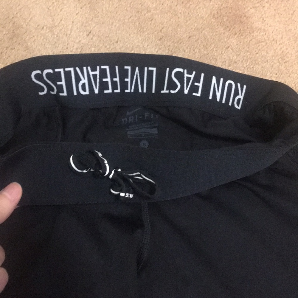 Nike Black Dri-fit Cropped Leggings - Picture 3 of 7